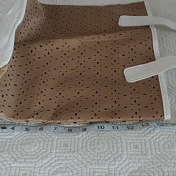 Sack's Fifth Avenue Perforated Floral Cutouts Tote - Picture 8 of 9